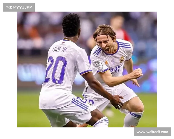 巴黎圣日耳曼豪购背后的深层次影响与未来发展挑战分析